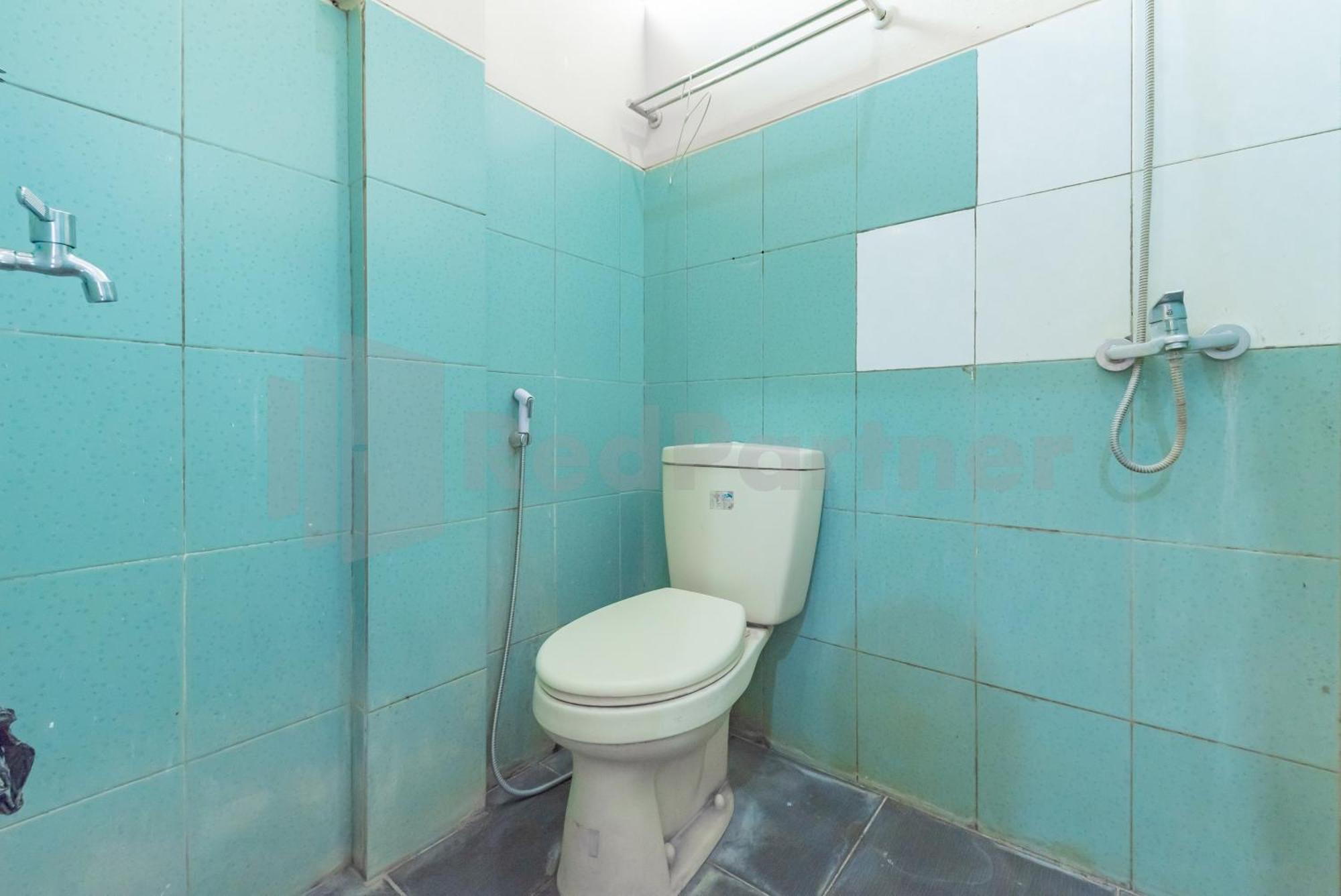 Wisma Alamanda Near Terminal Cicaheum Redpartner Μπαντούνγκ Εξωτερικό φωτογραφία